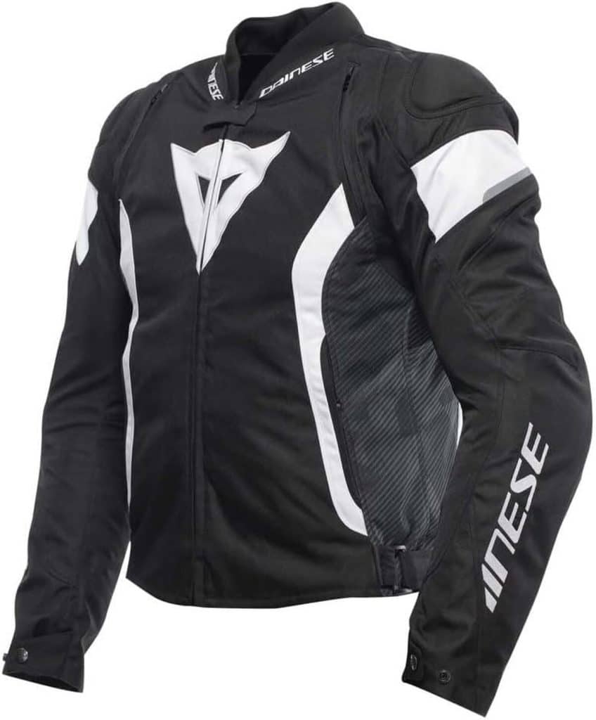 Test de la veste moto Dainese Avro 5 Tex : sécurité et style