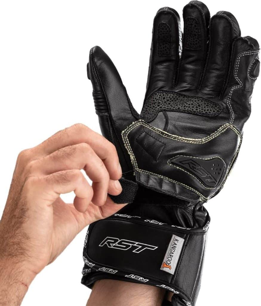 Test des gants de moto RST Tractech Evo 4 taille L : performance et protection