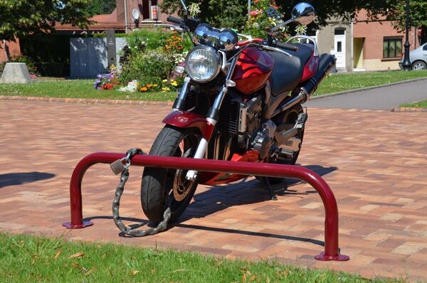 Mottez B211V Arceau Range Moto Antivol