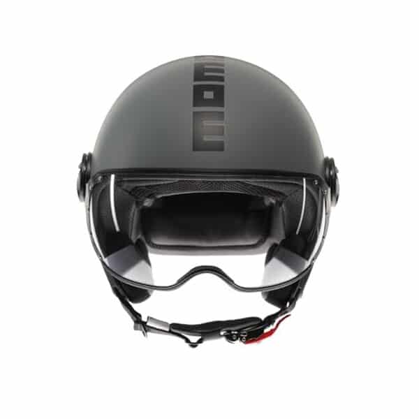 Découvrez tout sur le casque jet MOMODESIGN FGTR Classic : léger, stylé et homologué ECE pour une sécurité optimale en toute élégance.