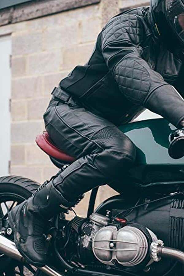 [Découvrez notre analyse approfondie du pantalon texpeed en cuir pour cruiser : style, protection CE et confort réunis pour une expérience de conduite optimale]