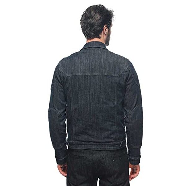 Cette veste moto Dainese Denim Tex allie style et sécurité grâce à ses protections incluses. Lisez notre test complet pour en savoir plus sur son confort et ses caractéristiques innovantes.