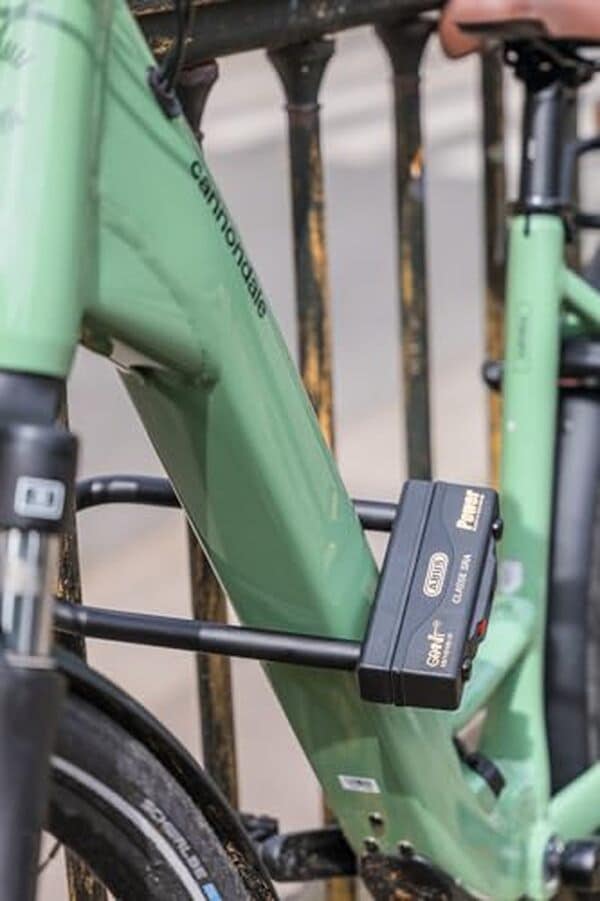 Découvrez le test complet de la chaîne ABUS Granit Power 58. Analyse détaillée de sa robustesse et de sa capacité à offrir une sécurité optimale pour vos biens.