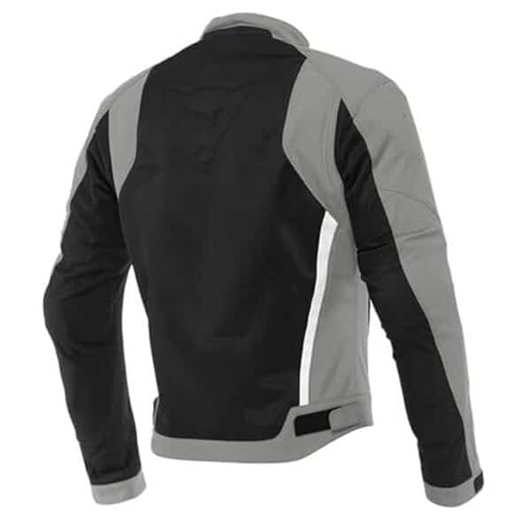 Découvrez notre avis détaillé sur la veste moto Dainese Hydraflux 2 Air D-dry : performances, confort et sécurité à l'épreuve.