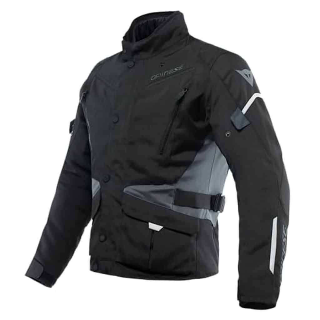 Test de la veste moto Dainese Tempest 3 D-Dry : protection et confort