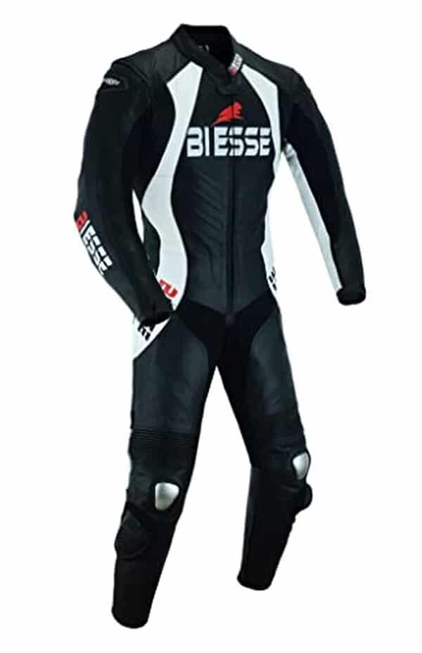 Découvrez notre test complet de la combinaison moto BI ESSE en cuir perforée 3XL : performances et confort au rendez-vous pour vos trajets en deux-roues  !