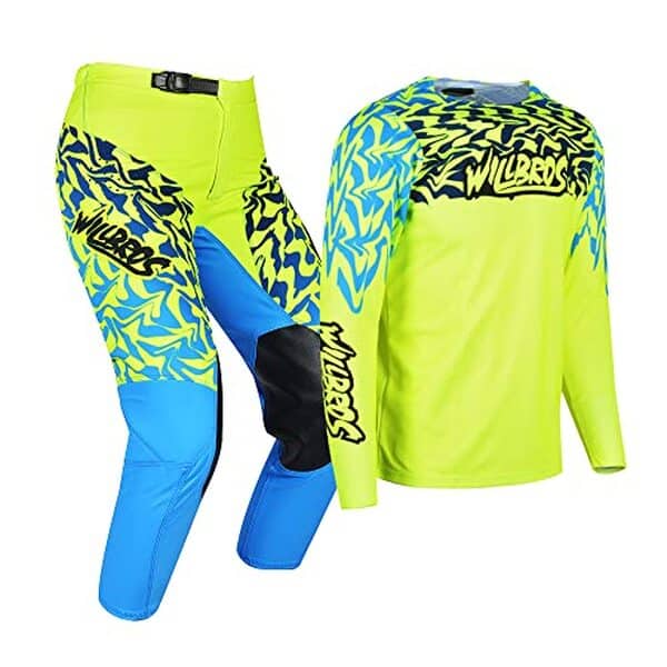 Découvrez le test complet de l'ensemble motocross Willbros Jeunesse vert/bleu : performance, sécurité et design moderne réunis pour les jeunes pilotes ambitieux