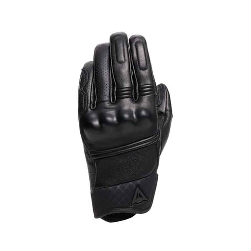 Test des gants de moto Dainese Folgor : performance et style en cuir noir
