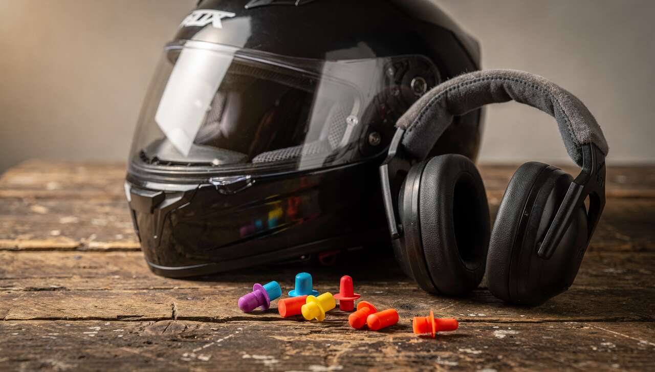 Comment choisir les meilleures protections d'oreilles pour casque moto ?