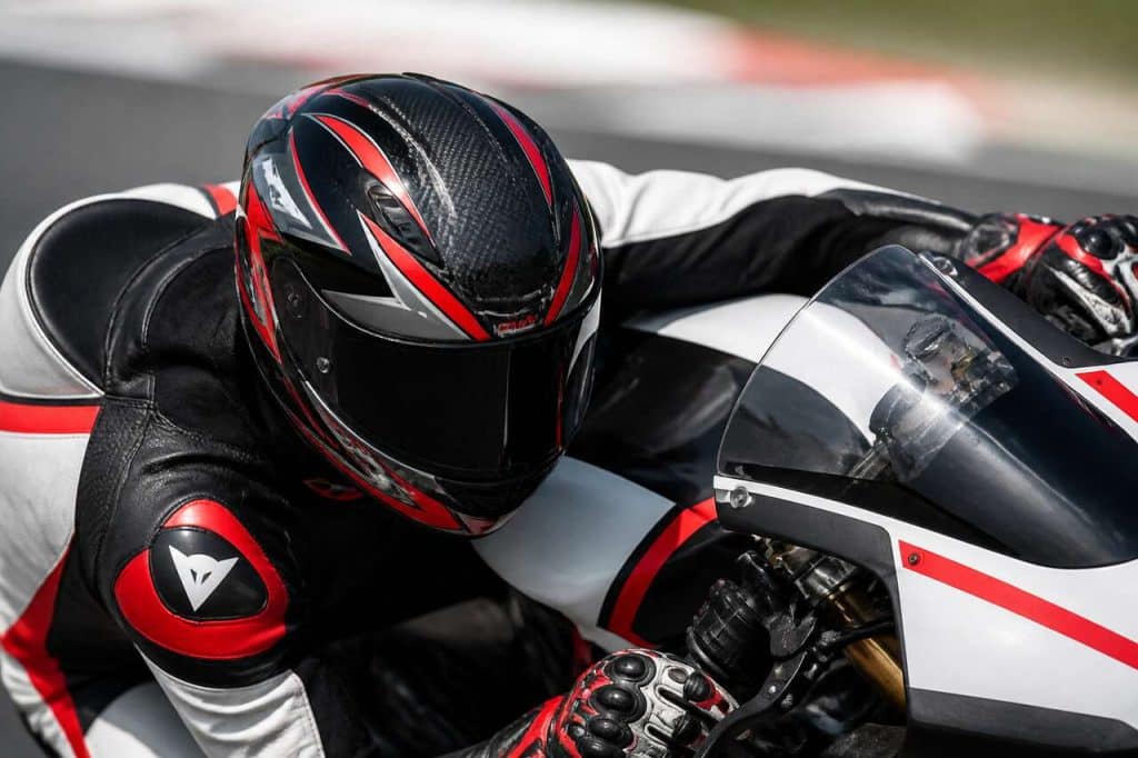 Casque moto gp : comment choisir le meilleur modèle ?