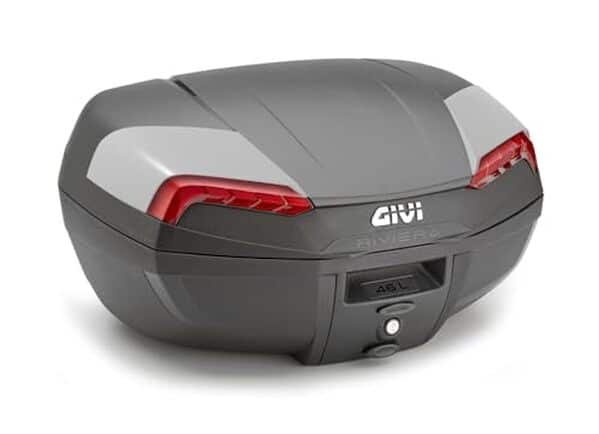 Découvrez notre test détaillé du topcase GIVI E46N2 monolock : performances, installation et avis d'utilisation pour votre scooter ou moto. 