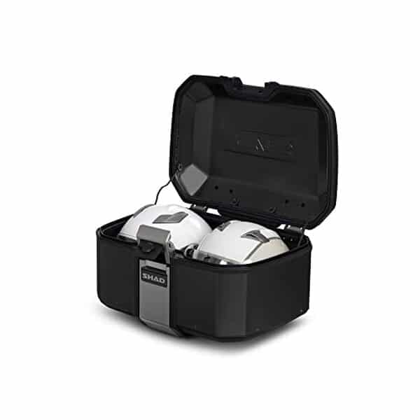 Découvrez notre avis complet sur le top case SHAD TR55 terra black edition : capacité, installation, design et performance pour votre moto. 