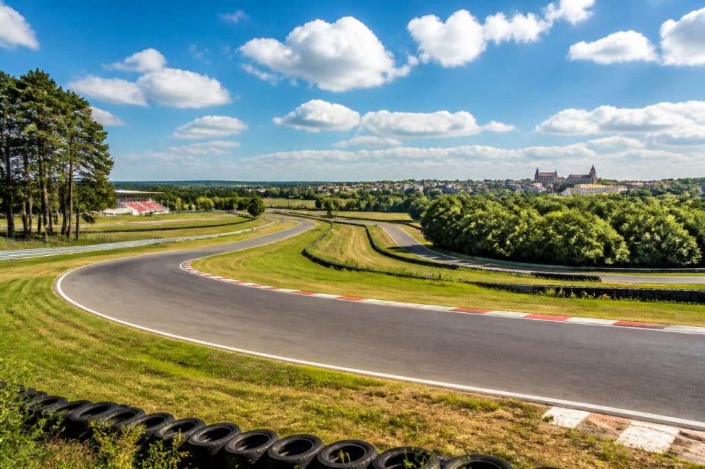 Faites de chaque passage au circuit de Fontenay-le-Comte une source d'inspiration et de dépassement de soi