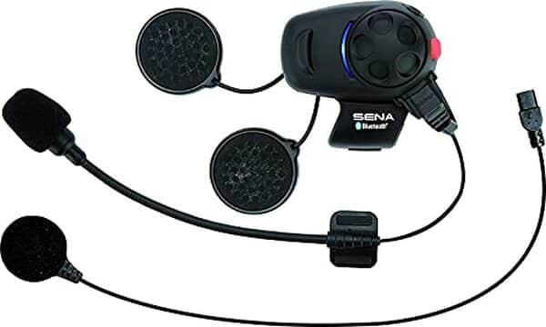 Découvrez notre test complet du Sena SMH5D-UNIV, le casque audio et intercom moto haute performance. Qualité sonore, portée et autonomie : tous les détails.
