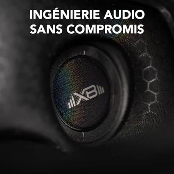 Découvrez le Sena Phantom XB, casque de moto connecté avec système audio intégré. Avis complet, performances et connectivité pour motards exigeants. 