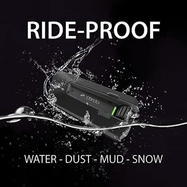 Découvrez notre test complet du Cardo PACKTALK Neo, l'intercom duo innovant pour motards : portée, qualité audio et fonctionnalités avancées analysées en détail.